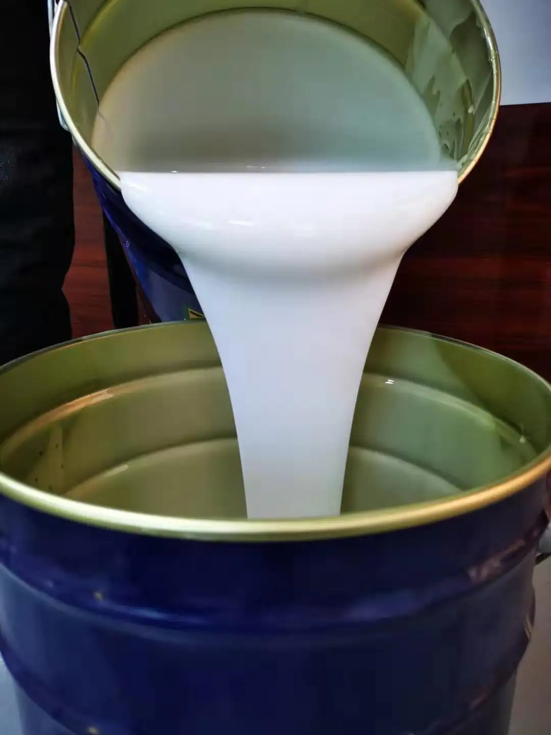 如何避免液體硅膠出現中毒現象？